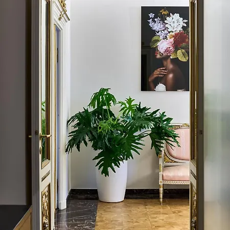 Glam Time Πανσιόν